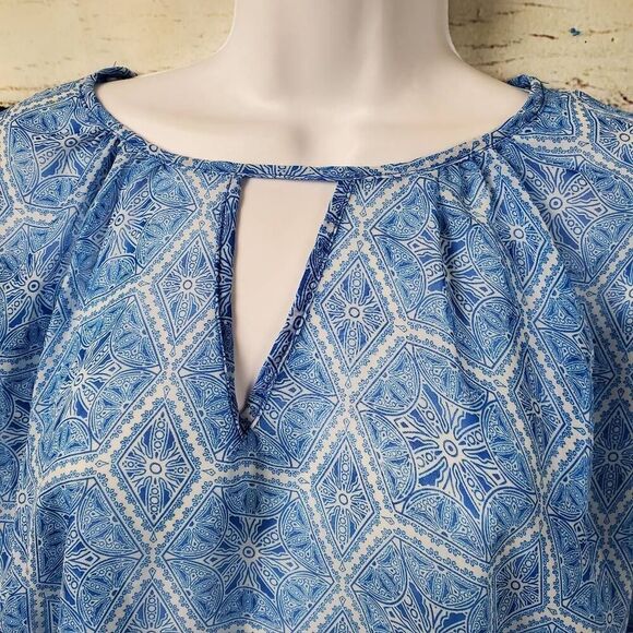 Worthington Blue Keyhole Blouse Women's Large | Geometric Print Short Sleeve Top - Picture 3 of 6